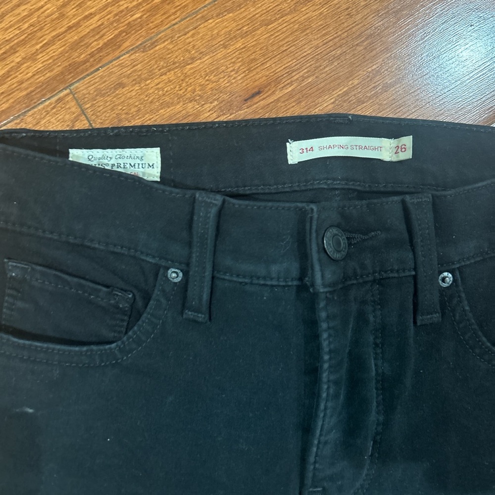 Levi’s black jeans - Picture 3 of 3